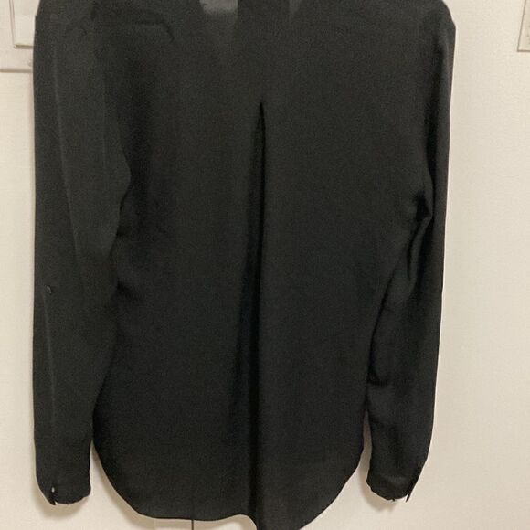 Elie Tahari Silk Black Blouse with Raw Edges, Long Sleeve,Button Front. Size XS. - Picture 5 of 7